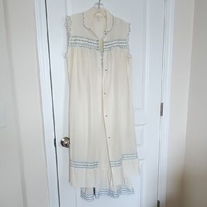 Vintage Lingerie With Robe Women's Size Medium Lace Sleeveless Ivory Blue Pink